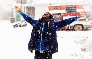 Abiola Ogungbenle, Nigerian man, reacts to first snowfall