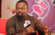 Heads must roll over Nigeria campaign billboards in Accra – Ghanaian analyst