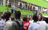 Press law debate and journalist's release signal hope for Burundi's media