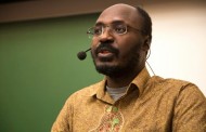 Angolan journalist slapped with 15 new criminal defamation charges