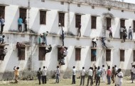Exam cheating taken to new heights in India