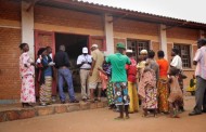 Burundian authorities crack down on press ahead of elections